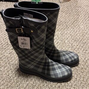 Western Chief Black and Gray Plaid Winter Boots